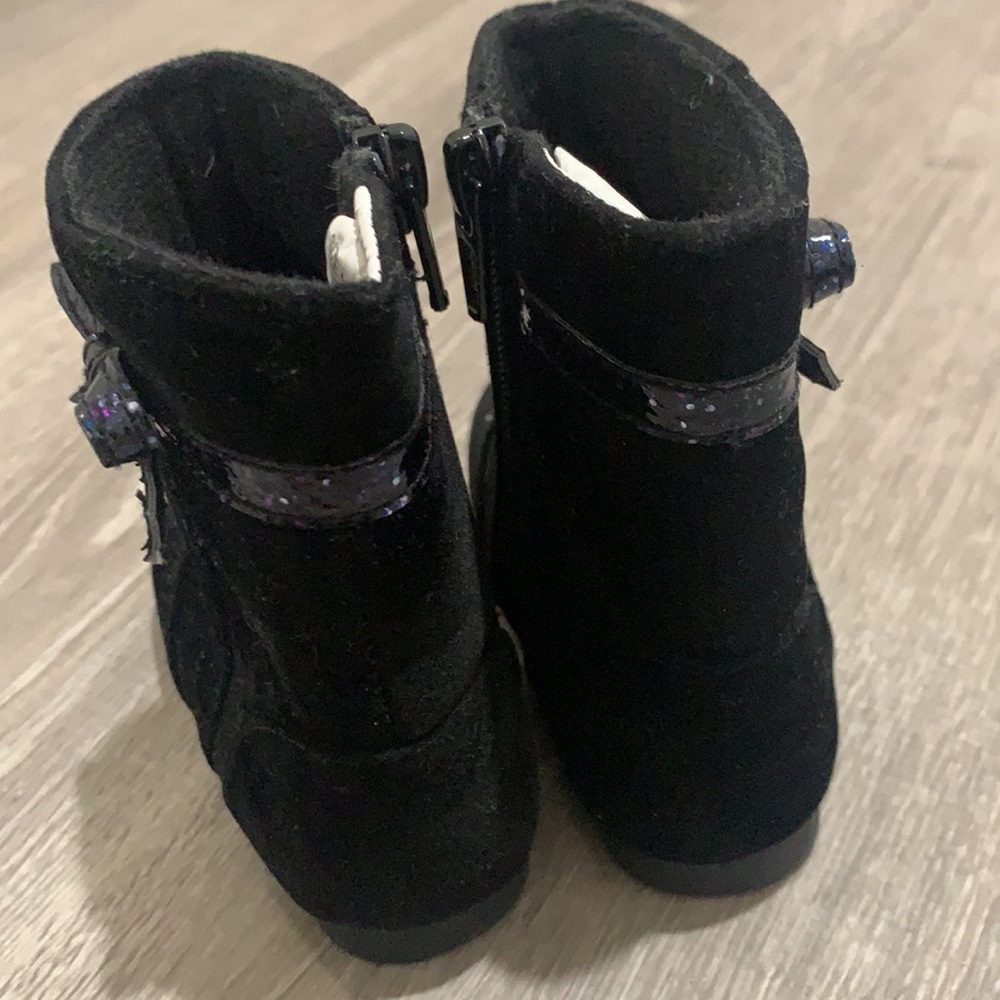 Gymboree Toddler Boots - Picture 3 of 7